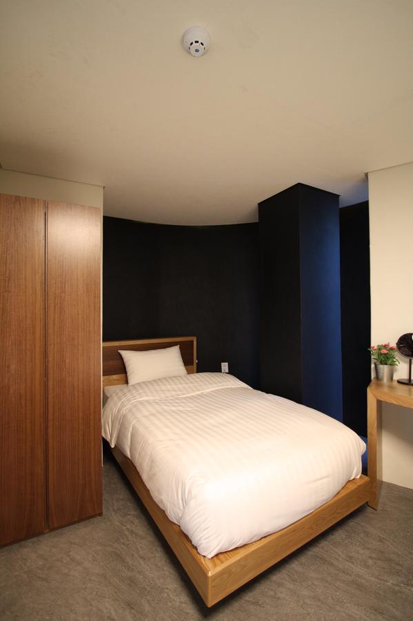 Nabi Hostel Сеул Экстерьер фото